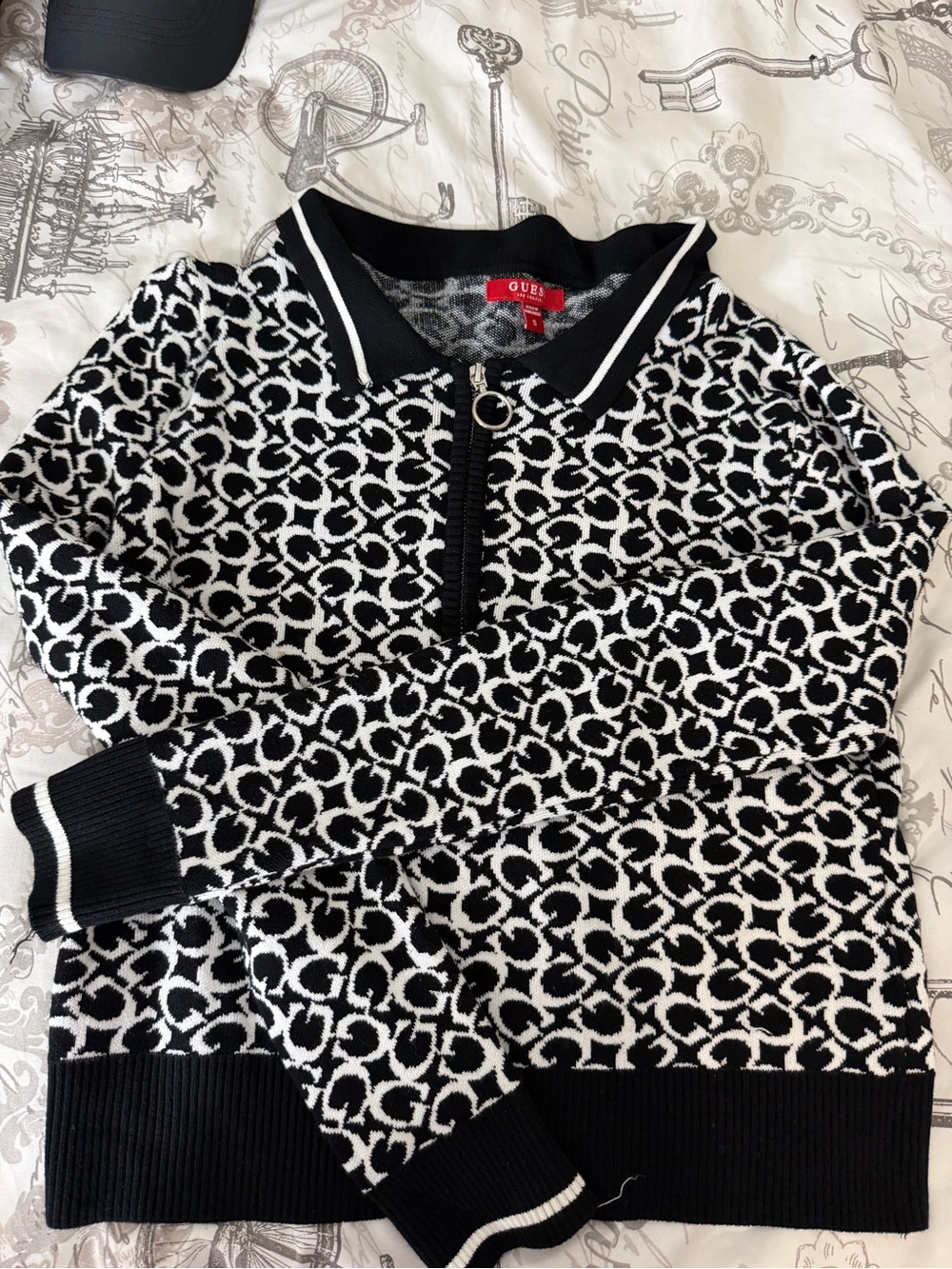 GUESS Black and White Geometric Zip Polo Sweater